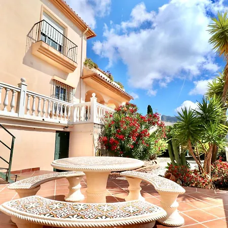 Larimar 4b Sea Views Jacuzzi Sauna & Saline Pool 别墅 贝纳尔马德纳