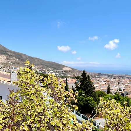 Larimar 4b Sea Views Jacuzzi Sauna & Saline Pool *